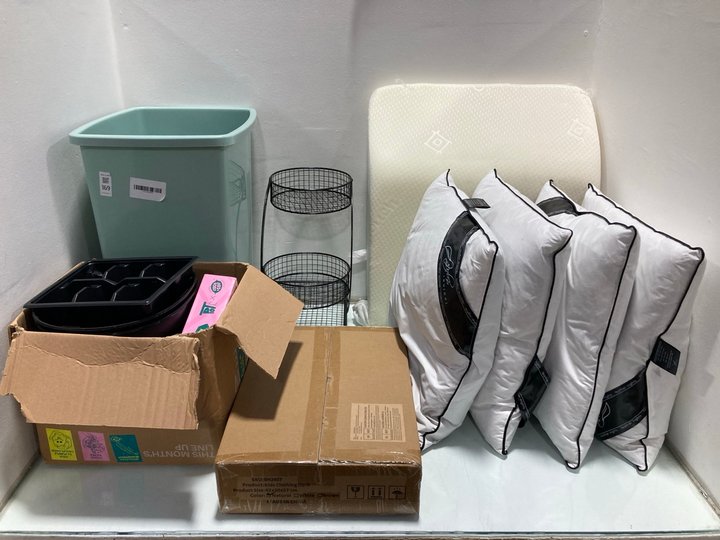 Lot 169  
            Marchington SR13 - Parcel Delivery Only 

                
QTY OF ASSORTED HOUSEHOLD ITEMS TO INCLUDE KIDS WOODEN CLOTHING RACK: LOCATION - C15