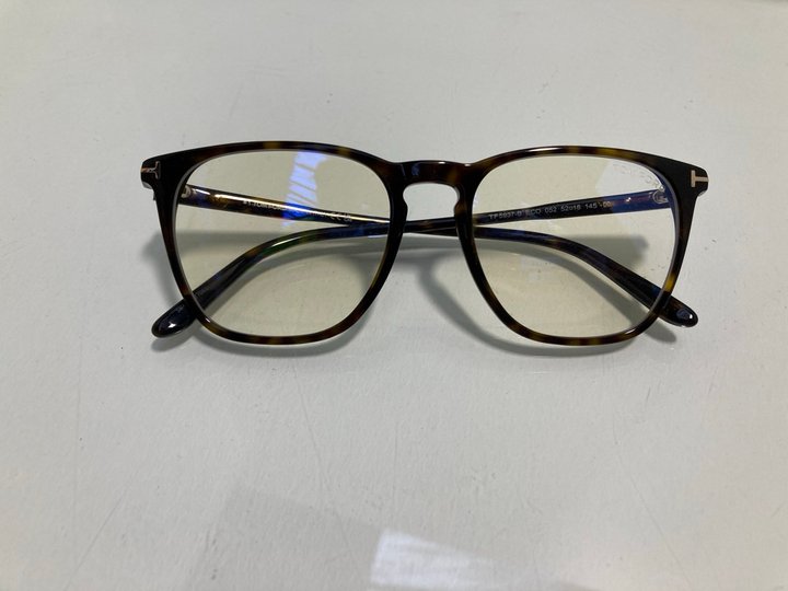 Lot 187  
            Marchington SR13 - Parcel Delivery Only 

                
TOM FORD TF5937-B GLASSES WITH BROWN FRAME-ORIGINAL RRP £167.00: LOCATION - C14