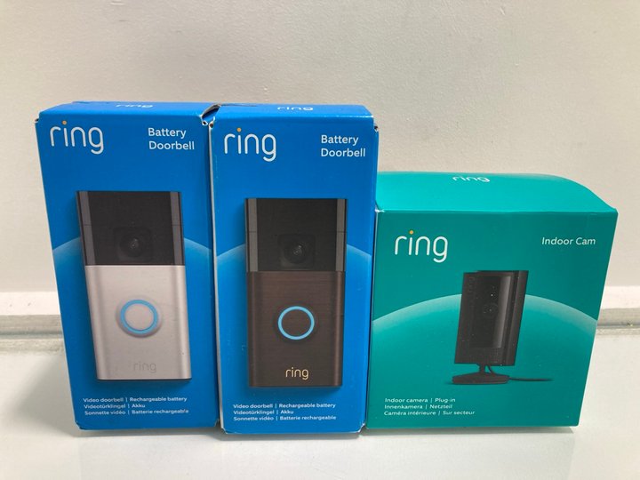 Lot 193  
            Marchington SR13 - Parcel Delivery Only 

                
2 X RING BATTERY DOORBELLS TO INCLUDE RING INDOOR CAMERA: LOCATION - C14