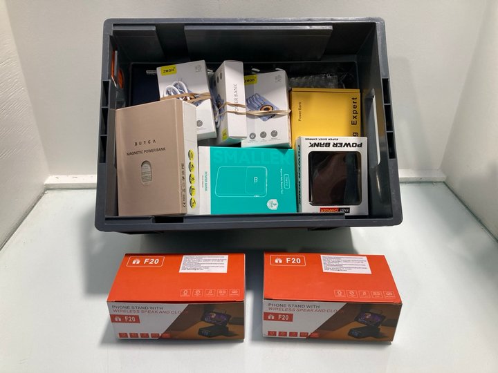 Lot 207  
            Marchington SR13 - Parcel Delivery Only 

                
QTY OF ASSORTED TECH ITEMS TO INCLUDE 2 X F20 PHONE STANDS WITH WIRELESS SPEAKER ...