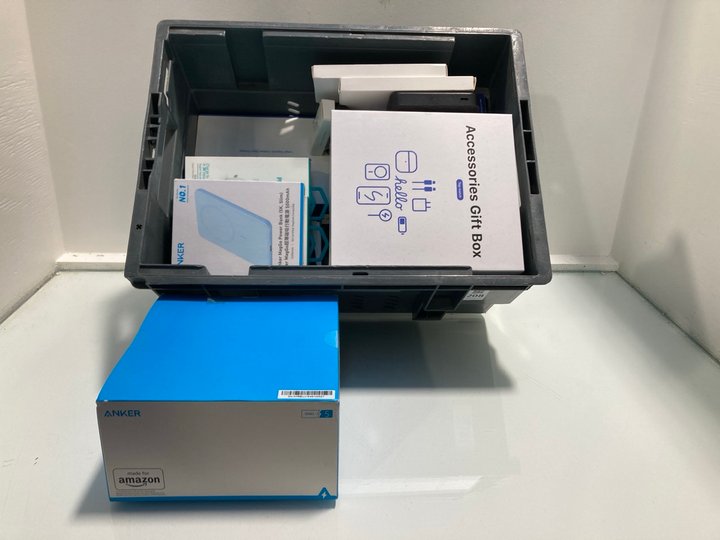 Lot 208  
            Marchington SR13 - Parcel Delivery Only 

                
QTY OF ASSORTED TECH ITEMS TO INCLUDE DEVIA SMART SERIES PD QUICK CHARGER: LOCATI...