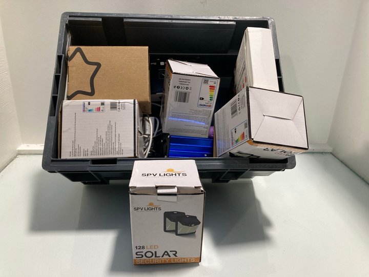 Lot 211  
            Marchington SR13 - Parcel Delivery Only 

                
QTY OF ASSORTED ITEMS TO INCLUDE CHILDRENS KARAOKE MICROPHONE: LOCATION - C14