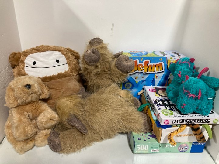 Lot 222  
            Marchington SR13 - Parcel Delivery Only 

                
QTY OF ASSORTED CHILDRENS TOYS TO INCLUDE DISNEY STITCH 500 PIECE PUZZLE: LOCATIO...