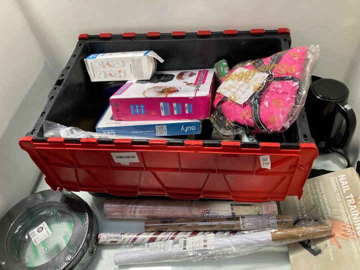 Lot 238  
            Marchington SR13 - Parcel Delivery Only 

                
QTY OF HOUSEHOLD ITEMS TO INCLUDE 1.7L BLACK KETTLE: LOCATION - C12