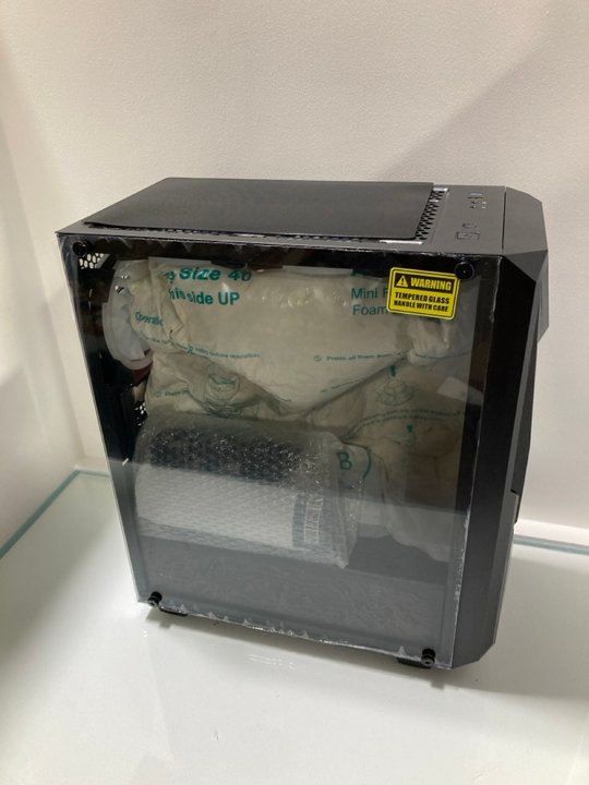 Lot 256  
            Marchington SR13 - Parcel Delivery Only 

                
XUM C4-M GAMING PC TOWER (NO HARD DRIVE): LOCATION - C11