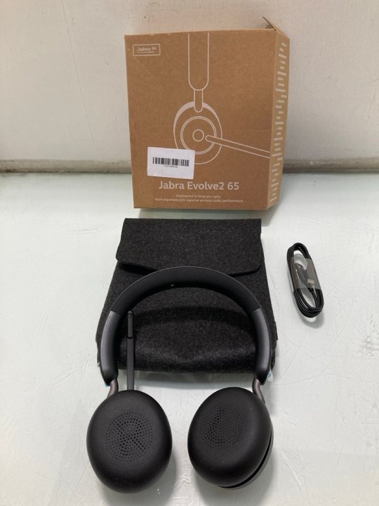Lot 293  
            Marchington SR13 - Parcel Delivery Only 

                
JABRA EVOLVE2 65 MS TEAM STEREO HEADSET - ORIGINAL RRP: £170.00: LOCATION - C10