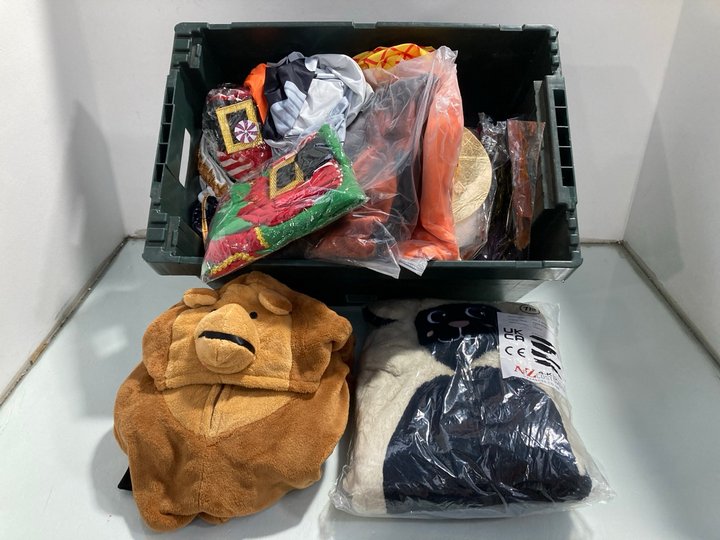 Lot 345  
            Marchington SR13 - Parcel Delivery Only 

                
QTY OF ASSORTED CHILDRENS FANCY DRESS COSTUMES TO INCLUDE A-Z FOR KIDS SHEEP COST...