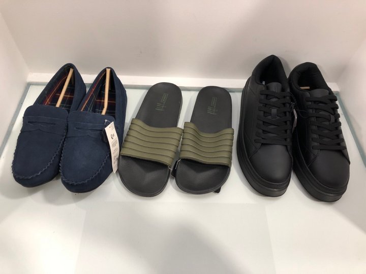 Lot 385  
            Marchington SR13 - Parcel Delivery Only 

                
3 X ASSORTED MENS FOOTWEAR - SIZE UK 11 TO INCLUDE PULL & BEAR LACE UP TRAINERS I...