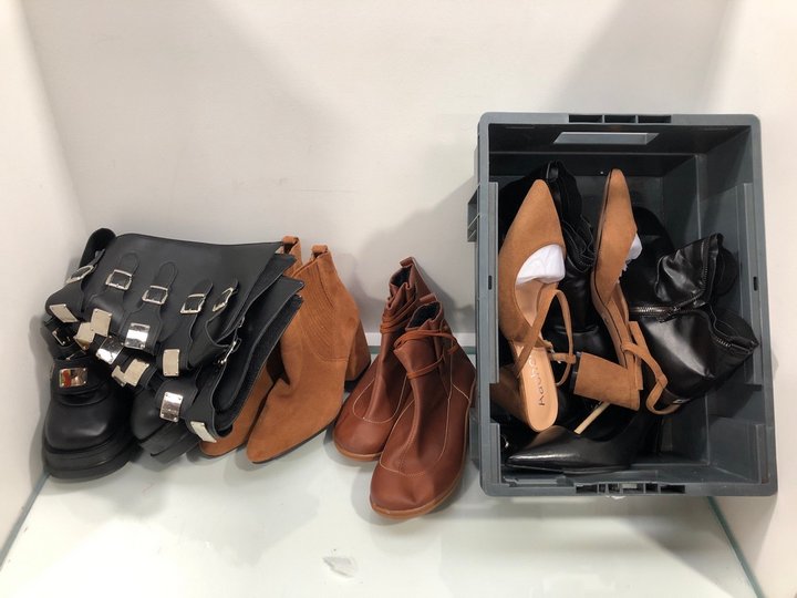 Lot 391  
            Marchington SR13 - Parcel Delivery Only 

                
QTY OF ASSORTED WOMENS FOOTWEAR - SIZE EU 40+ TO INCLUDE LOVE REAL LEATHER BOOTS ...