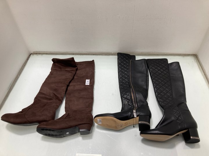 Lot 434  
            Marchington SR13 - Parcel Delivery Only 

                
WOMENS FAUX SUEDE BOOTS IN BROWN - SIZE EU 38 TO INCLUDE MICHAEL KORS KNEE HIGH L...