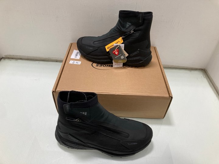 Lot 438  
            Marchington SR13 - Parcel Delivery Only 

                
ADIDAS FREE HIKER 2 GORE-TEX HIKER BOOTS IN BLACK - SIZE UK 11: LOCATION - C3
