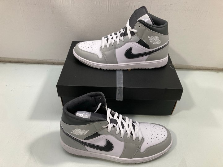 Lot 444  
            Marchington SR13 - Parcel Delivery Only 

                
NIKE AIR JORDAN 1 MID TRAINERS IN LIGHT SMOKE GREY/WHITE-ANTHRACITE - SIZE UK 11 ...