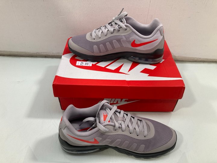 Lot 452  
            Marchington SR13 - Parcel Delivery Only 

                
NIKE AIR MAX INVIGOR TRAINERS IN SILVER/RED - SIZE UK 9 - ORIGINAL RRP £99.99: LO...