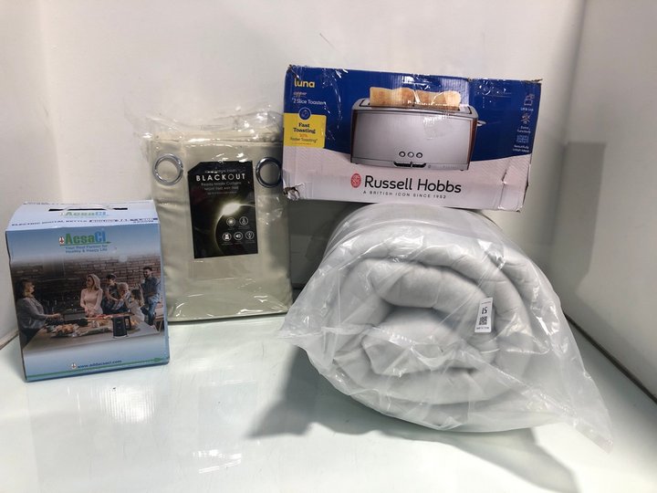 Lot 51  
            Marchington SR13 - Parcel Delivery Only 

                
4 X HOUSEHOLD ITEMS TO INCLUDE RUSSELL HOBBS 2 SLICE TOASTER: LOCATION - D14