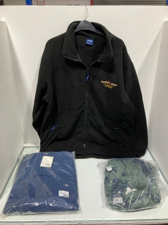 Lot 528  
            Marchington SR13 - Parcel Delivery Only 

                
3 X ASSORTED CLOTHING IN VARIOUS SIZES TO INCLUDE GANT CASUAL COTTON HALF ZIP SWE...