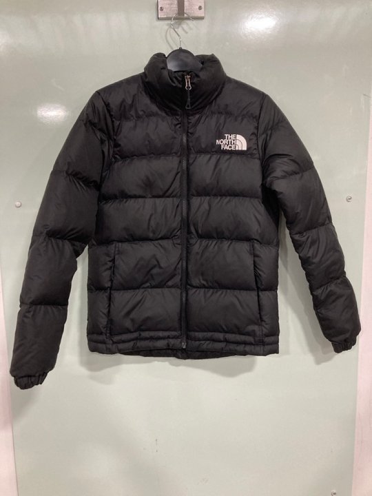 Lot 544  
            Marchington SR13 - Parcel Delivery Only 

                
THE NORTH FACE PUFFER COAT IN BLACK - SIZE XS: LOCATION - B4