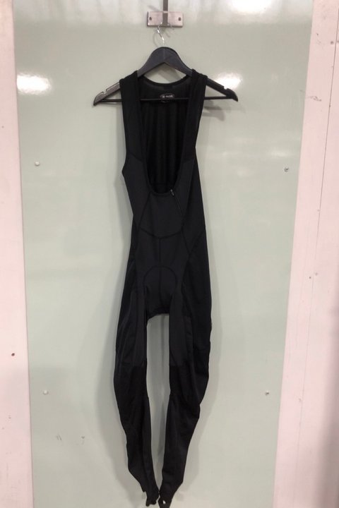 Lot 546  
            Marchington SR13 - Parcel Delivery Only 

                
AUTOGRAPH MENS MERINO WOOL BLEND SWEATER IN NAVY - SIZE UK M TO INCLUDE SUGOI SLE...