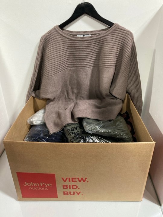 Lot 583  
            Marchington SR13 - Parcel Delivery Only 

                
QTY OF ASSORTED WOMENS CLOTHING IN VARIOUS SIZES TO INCLUDE ASOS DESIGN PETITE SE...