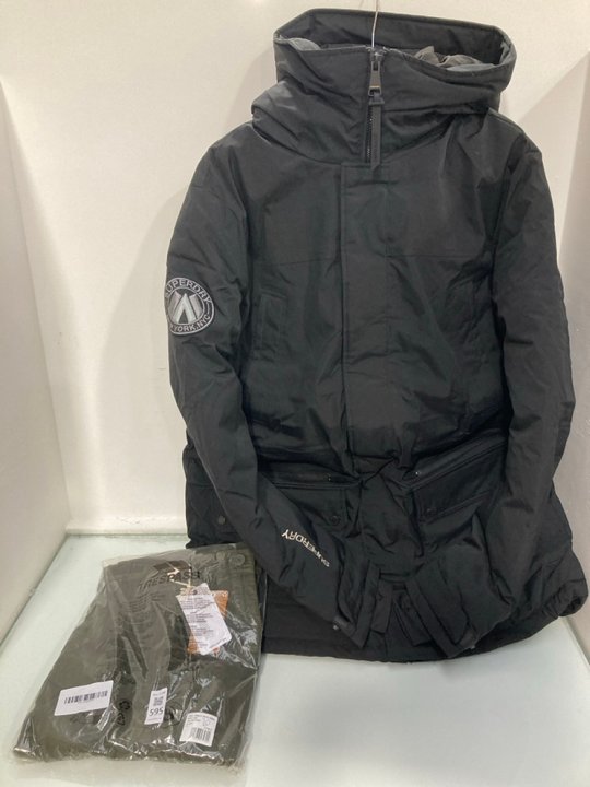 Lot 595  
            Marchington SR13 - Parcel Delivery Only 

                
TRESPASS TWIRL WOMENS CASUAL DRESS IN DARK VINE - UK SIZE: SMALL TO INCLUDE SUPER...