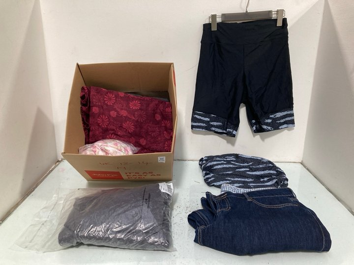 Lot 636  
            Marchington SR13 - Parcel Delivery Only 

                
QTY OF ASSORTED LADIES CLOTHING IN UK SIZES 12-14 TO INCLUDE HOLLISTER LOW RISE J...