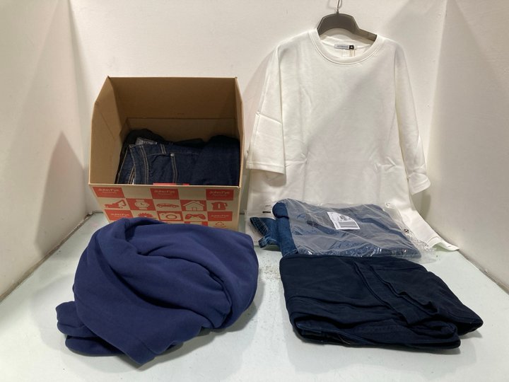 Lot 643  
            Marchington SR13 - Parcel Delivery Only 

                
QTY OF ASSORTED MENS CLOTHING IN VARIOUS SIZES TO INCLUDE KIDORIMAN TOP IN OFF WH...