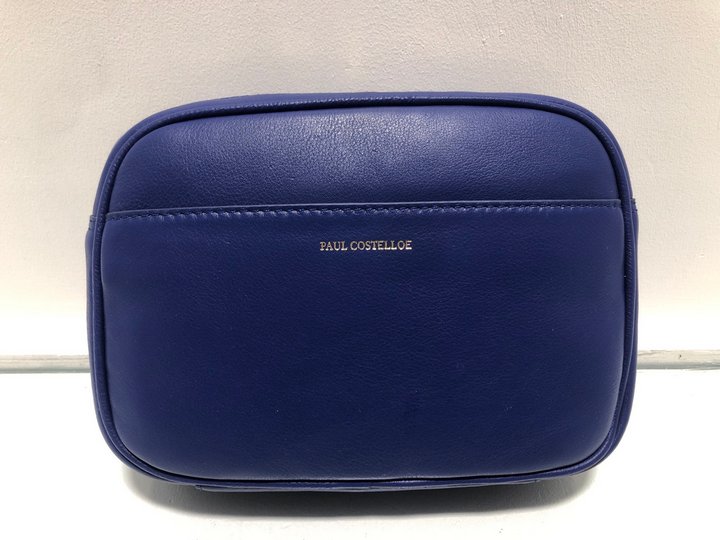 Lot 671  
            Marchington SR13 - Parcel Delivery Only 

                
THE COOPER LIMOGEE BAG IN BLUE-ORIGINAL RRP £150.00: LOCATION - B10