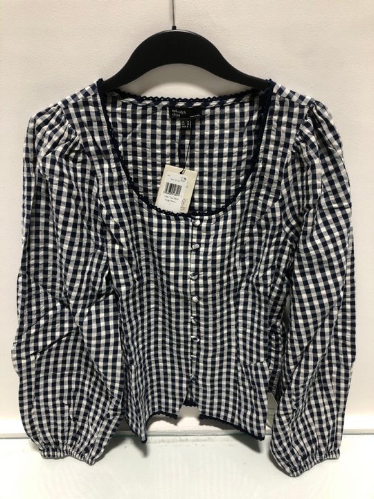 Lot 677  
            Marchington SR13 - Parcel Delivery Only 

                
NOBODY'S CHILD EDIE TOP IN BLACK CHECK-UK SIZE 10-ORIGINAL RRP £65.00: LOCATION -...