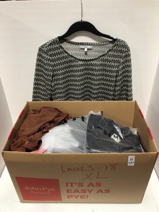 Lot 684  
            Marchington SR13 - Parcel Delivery Only 

                
QTY OF ASSORTED LADIES CLOTHING IN UK SIZE 18 TO INCLUDE MP ACTIVE POCKET LEGGING...