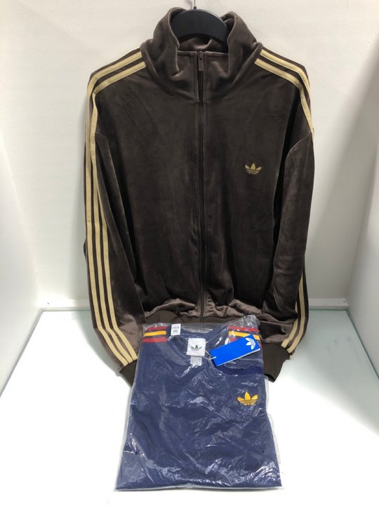 Lot 692  
            Marchington SR13 - Parcel Delivery Only 

                
ADIDAS MENS 3S TEE IN BLUE-UK SIZE L TO INCLUDE ADIDAS VELOUR TRACK TOP IN BROWN-...