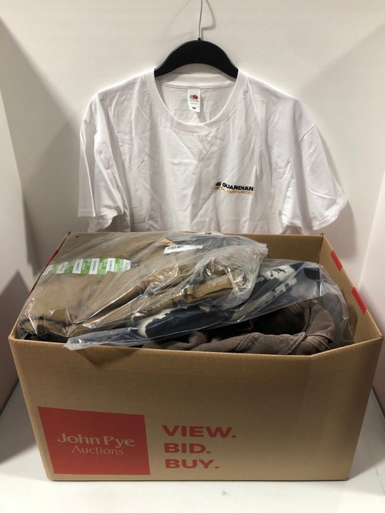 Lot 708  
            Marchington SR13 - Parcel Delivery Only 

                
QTY OF ASSORTED MENS CLOTHING IN VARIOUS SIZES TO INCLUDE PAIR OF HELIO-TEX PILGR...