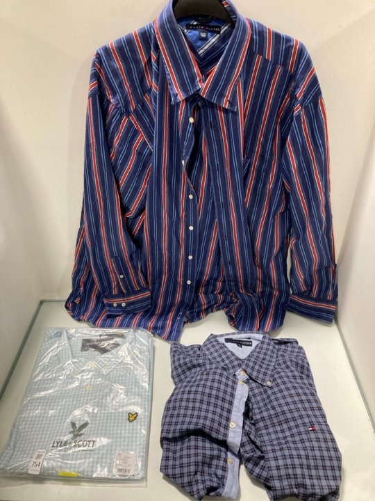 Lot 754  
            Marchington SR13 - Parcel Delivery Only 

                
3 X ASSORTED MENS CLOTHING IN VARIOUS SIZES TO INCLUDE TOMMY HILFIGER L/S STRIPED...