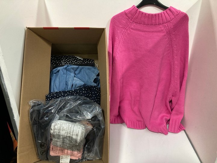 Lot 763  
            Marchington SR13 - Parcel Delivery Only 

                
QTY OF ASSORTED WOMENS CLOTHING IN VARIOUS SIZES TO INCLUDE L/S KNITTED JUMPER IN...