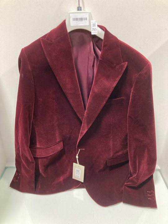 Lot 765  
            Marchington SR13 - Parcel Delivery Only 

                
MOSS MENS SINGLE BREASTED VELVET SUIT JACKET IN DEEP RED - SIZE UK 44R - ORIGINAL...