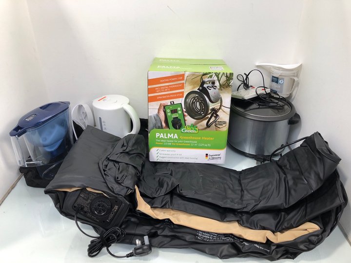 Lot 77  
            Marchington SR13 - Parcel Delivery Only 

                
QTY OF HOUSEHOLD ITEMS TO INCLUDE PALMA GREENHOUSE HEATER: LOCATION - D15