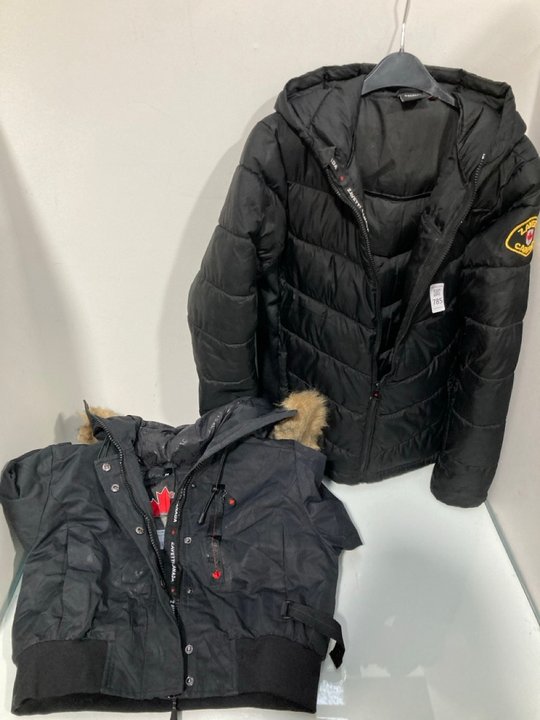 Lot 785  
            Marchington SR13 - Parcel Delivery Only 

                
ZAVETTI CANADA GABELLIA CROP BOMBER JACKET IN BLACK - SIZE UK S - ORIGINAL RRP £1...