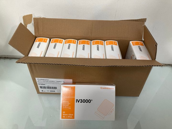 Lot 824  
            Marchington SR13 - Parcel Delivery Only 

                
QTY OF 50 PACK IV300 WOUND DRESSINGS: LOCATION - D2