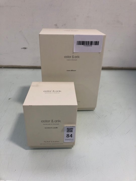 Lot 84  
            Marchington SR13 - Parcel Delivery Only 

                
ESTER & ERIK ROOM DIFFUSER IN PINE & CEDAR SCENT TO INCLUDE ESTER & ERIK SCENTED ...