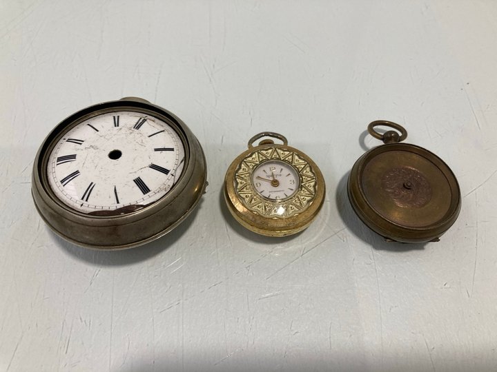 Lot 859  
            Marchington SR13 - Parcel Delivery Only 

                
3 X ANTIQUE POCKET WATCHES (A/F): LOCATION - D3