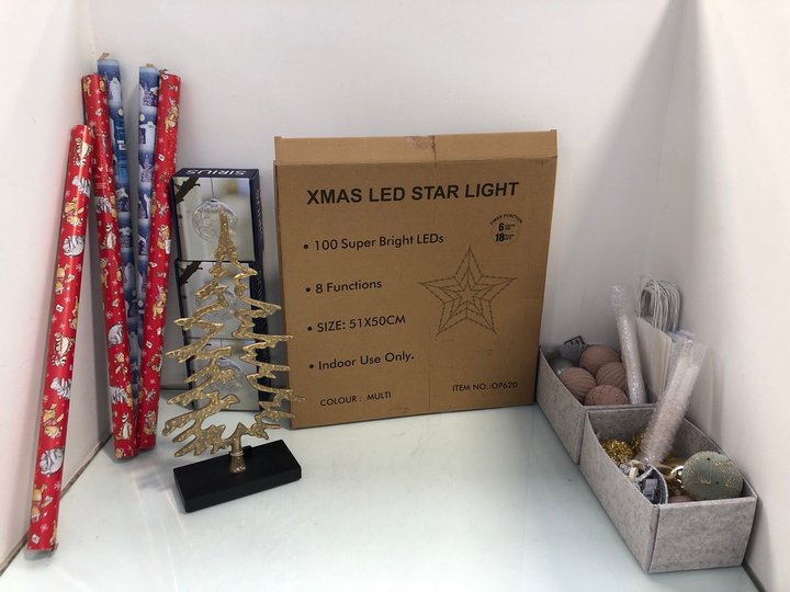 Lot 85  
            Marchington SR13 - Parcel Delivery Only 

                
QTY OF CHRISTMAS ITEMS TO INCLUDE 3 X SIRIUS COZY CLEAR BALLS: LOCATION - D16