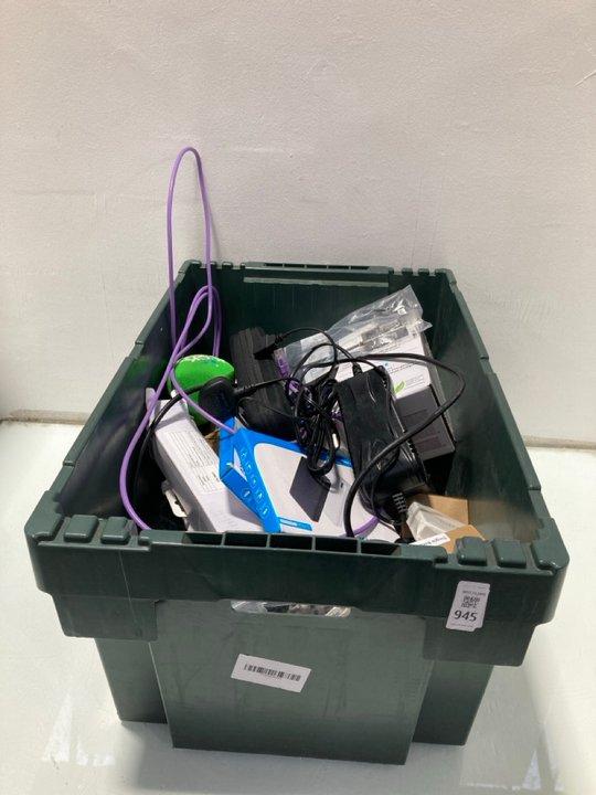 Lot 945  
            Marchington SR13 - Parcel Delivery Only 

                
QTY OF ASSORTED TECH ITEMS TO INCLUDE LASERJET 149A ORIGINAL HP TONER IN BLACK: L...