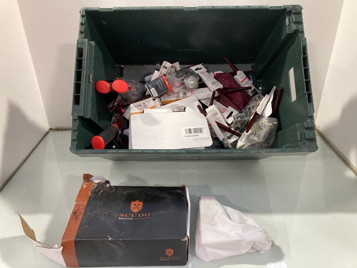 Lot 965  
            Marchington SR13 - Parcel Delivery Only 

                
QTY OF ASSORTED HARDWARE ITEMS TO INCLUDE 4 X TIMCO HEAVY DUTY LUMP HAMMERS: LOCA...