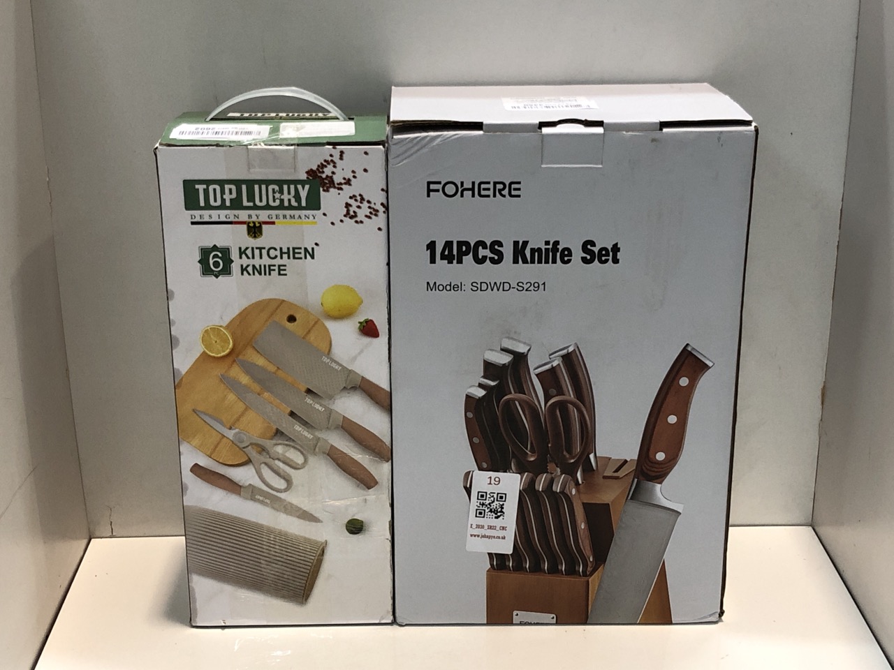 Lot 19  
            Edinburgh SR22 - Collection Only 

                
TOP LUCKY DESIGN BY GERMANY WOODEN COATING KNIFE BLOCK + FOHERE, KNIVES MODEL NUM...
