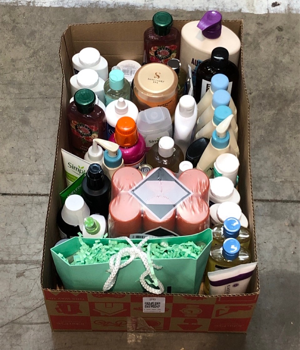 Lot 26  
            Edinburgh SR22 - Collection Only 

                
QUANTITY OF HEALTH & BEAUTY ITEMS TO INCLUDE HERBAL ESSENCES ROSE SHAMPOO 350ML -...