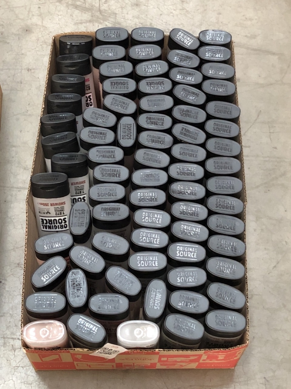 Lot 59  
            Edinburgh SR22 - Collection Only 

                
QUANTITY OF ORIGINAL SOURCE SHOWER GEL TO INCLUDE TROPICAL COCONUT & SHEA BUTTER ...