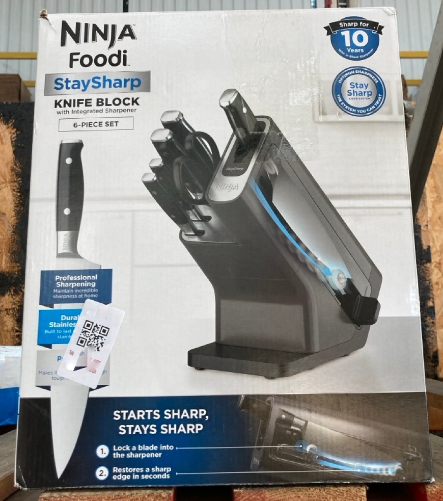 Lot 5  
            Edinburgh SR22 - Collection Only 

                
NINJA FOODI STAYSHARP KNIFE BLOCK WITH INTEGRATED SHARPENER AND KNIVES K32006UK 1...
