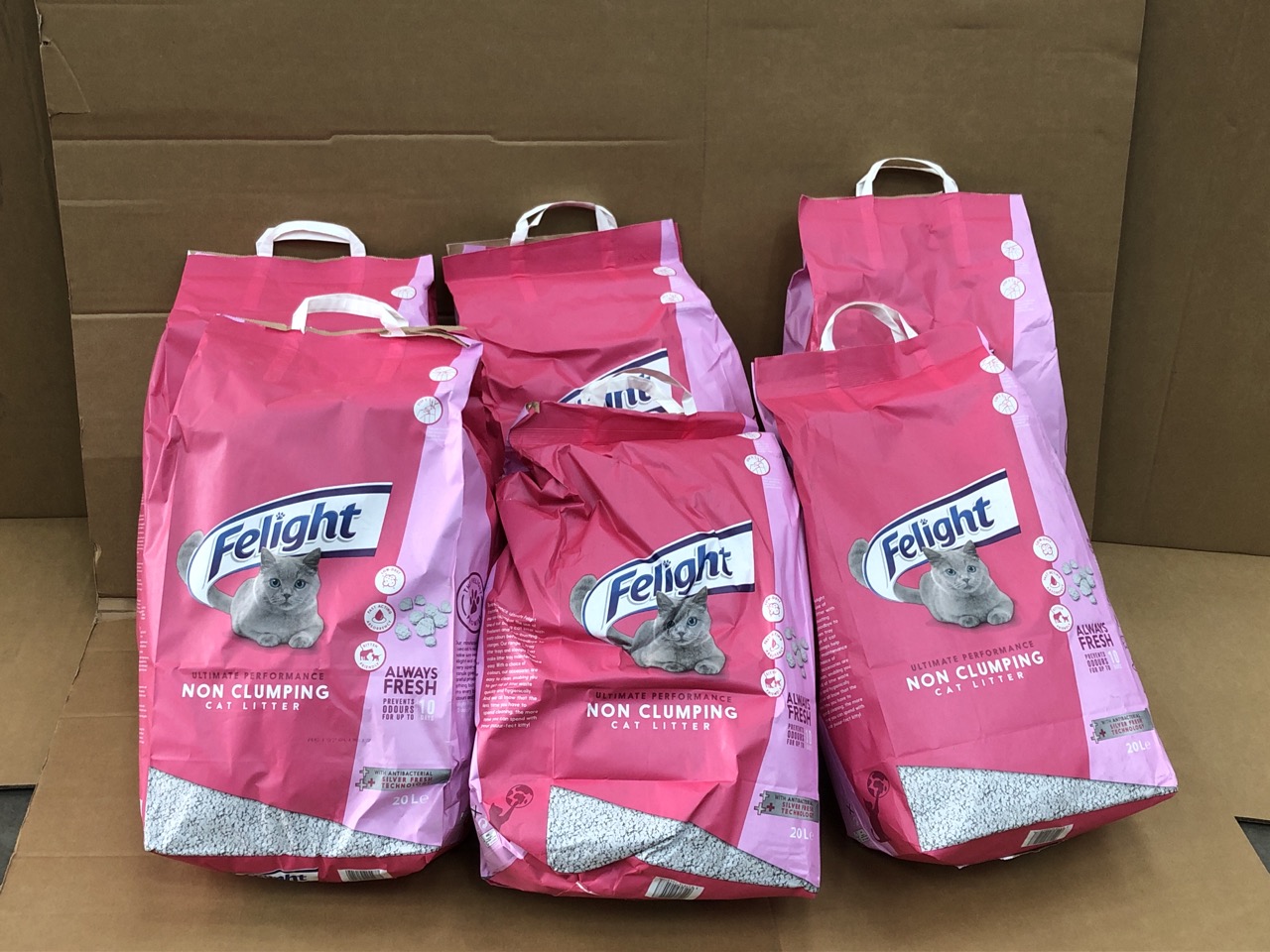 Lot 65  
            Edinburgh SR22 - Collection Only 

                
6 X FELIGHT | NON-CLUMPING CAT LITTER WITH ANTIBACTERIAL SILVERFRESH TECHNOLOGY |...