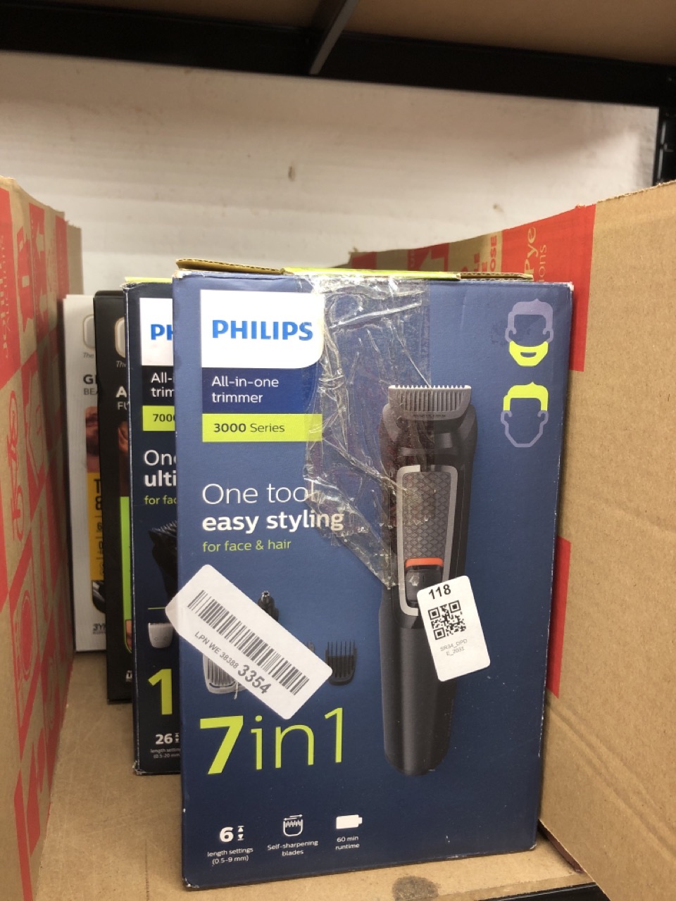 Lot 118  
            Edinburgh SR34 - Delivery Only 

                
QUANTITY OF HEALTH & BEAUTY ITEMS TO INCLUDE PHILIPS 7-IN-1 ALL-IN-ONE TRIMMER, S...