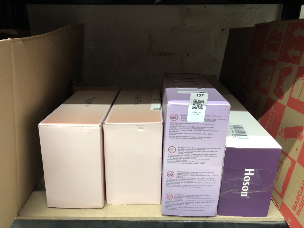 Lot 127  
            Edinburgh SR34 - Delivery Only 

                
QUANTITY OF HEALTH & BEAUTY ITEMS TO INCLUDE BESTOPE PRO 5 IN 1 HAIR CURLING WAND...