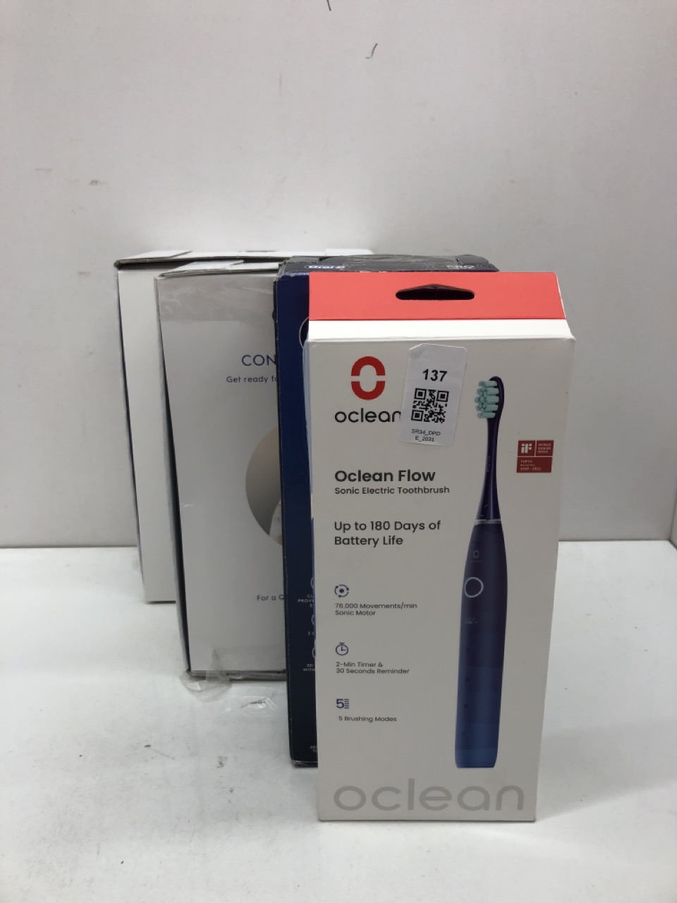 Lot 137  
            Edinburgh SR34 - Delivery Only 

                
QUANTITY OF HEALTH & BEAUTY ITEMS TO INCLUDE ORAL-B PRO JUNIOR ELECTRIC TOOTHBRUS...