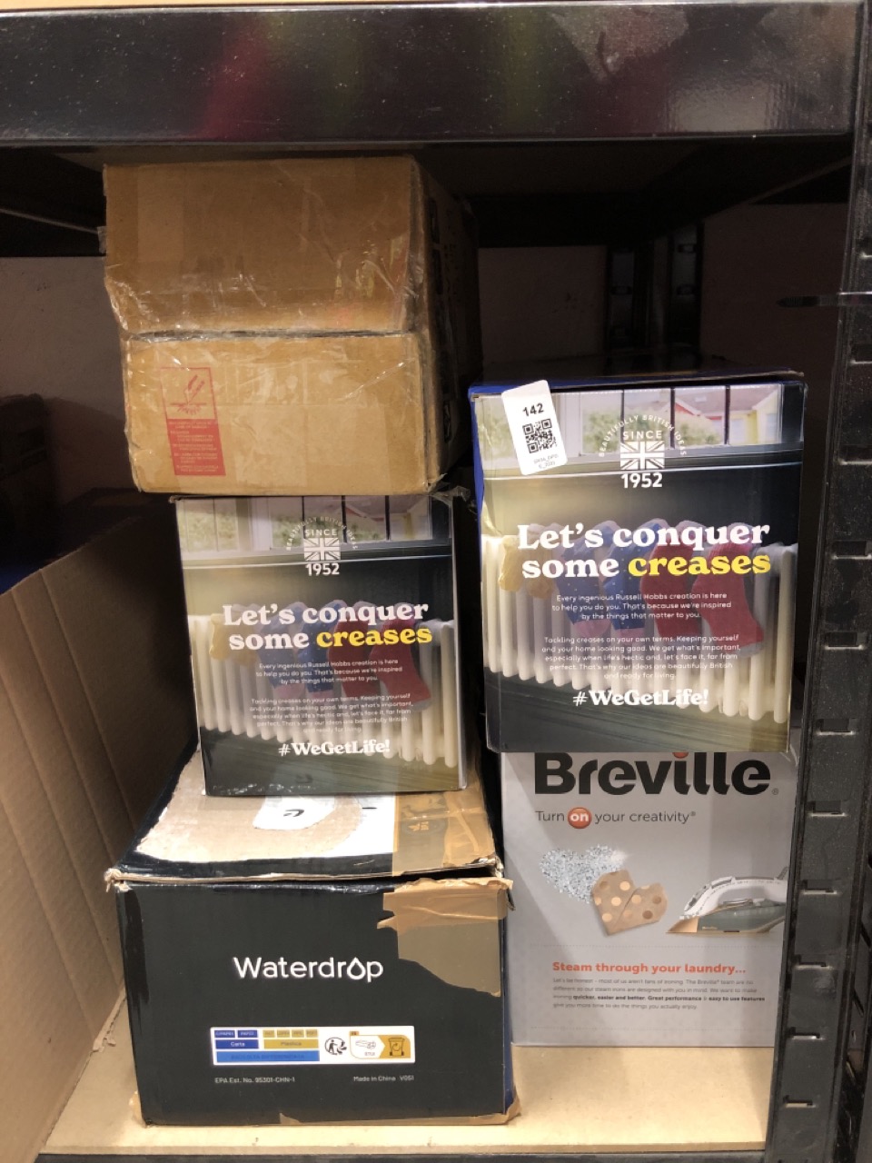 Lot 142  
            Edinburgh SR34 - Delivery Only 

                
QUANTITY OF KITCHEN & APPLIANCES ITEMS TO INCLUDE RUSSELL HOBBS STEAM IRON [3100W...